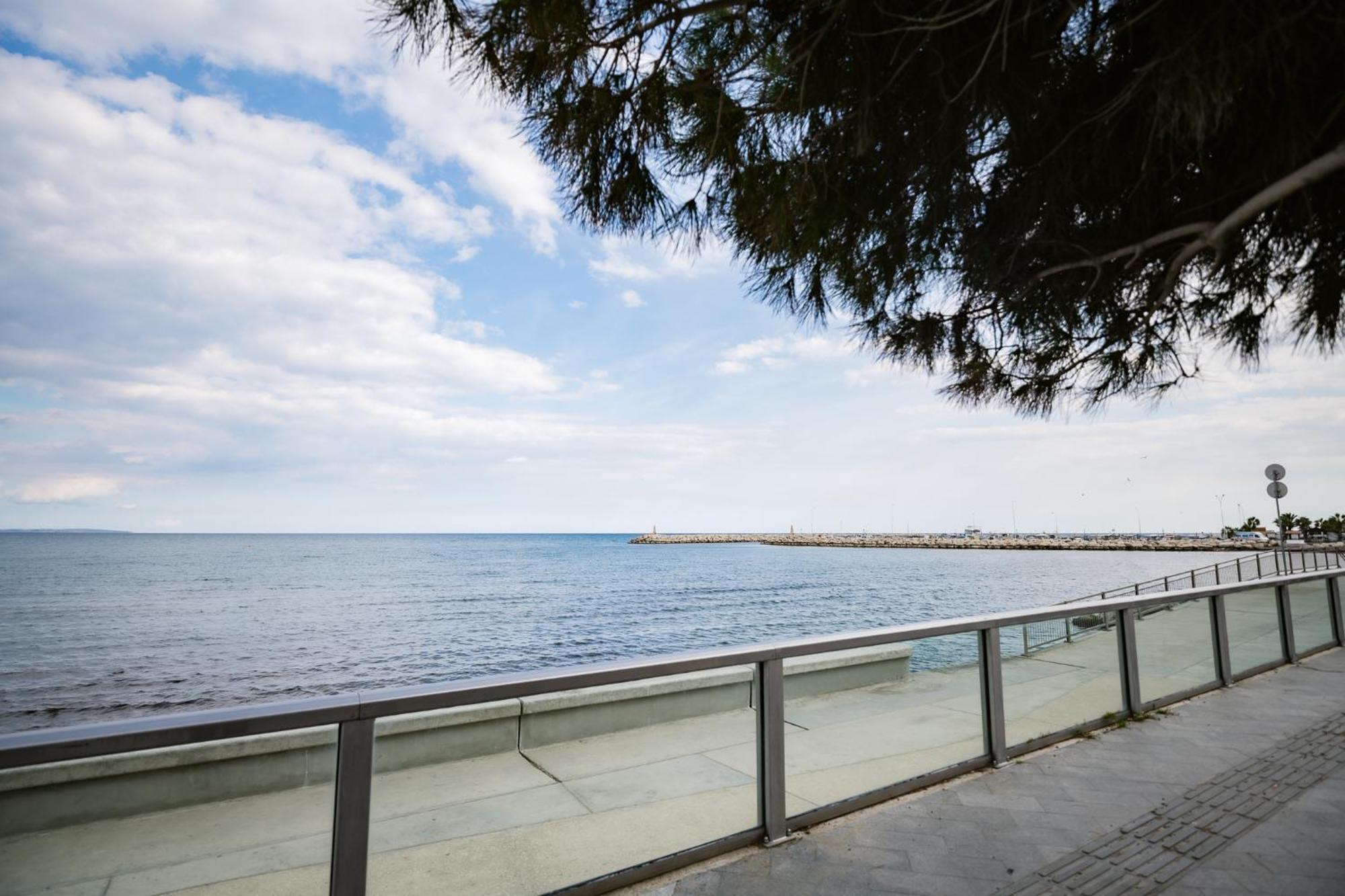 Lazuli Beach Apartment 501 Larnaka Exterior foto